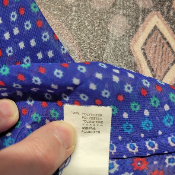 Gap Large Blue Red Floral Semi Sheer V Neck Sleeveless Lightweight Tank Top - Picture 7 of 10